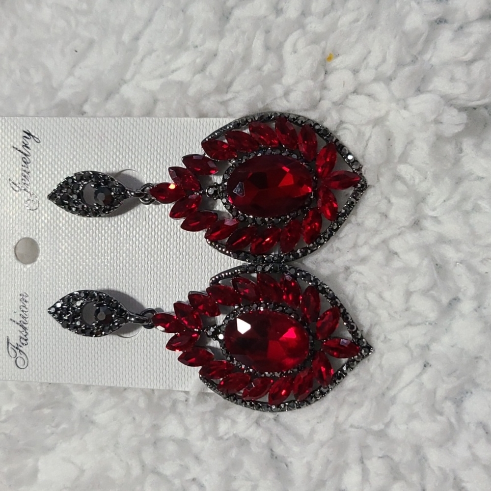 Earring and one size